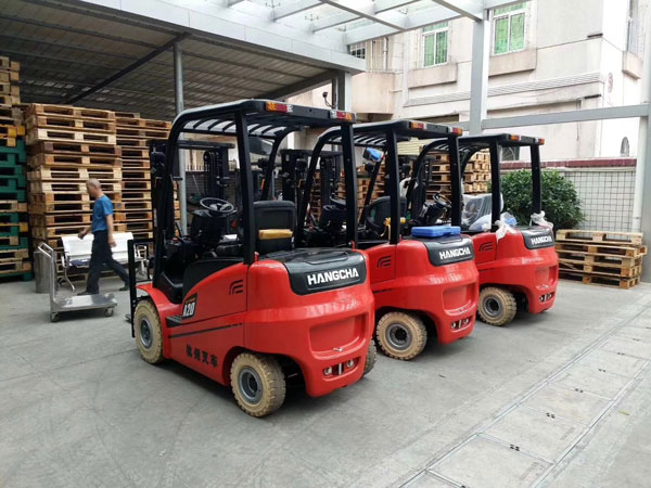 杭州叉車電動(dòng)叉車，60年始終如一的優(yōu)秀品質(zhì)