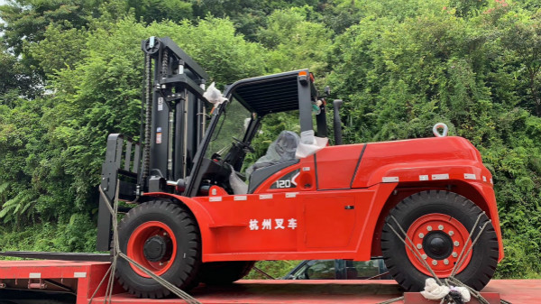 內(nèi)燃叉車(chē)動(dòng)力不足？機(jī)油要保養(yǎng)！